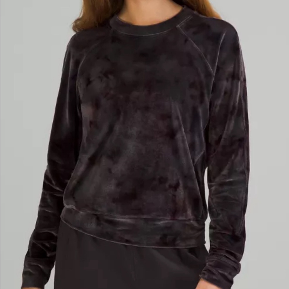 NEW w/ tags LULULEMON black warm down crew *velour size 6